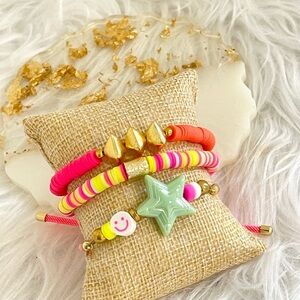 Star & Heishi Pop Bracelet Set